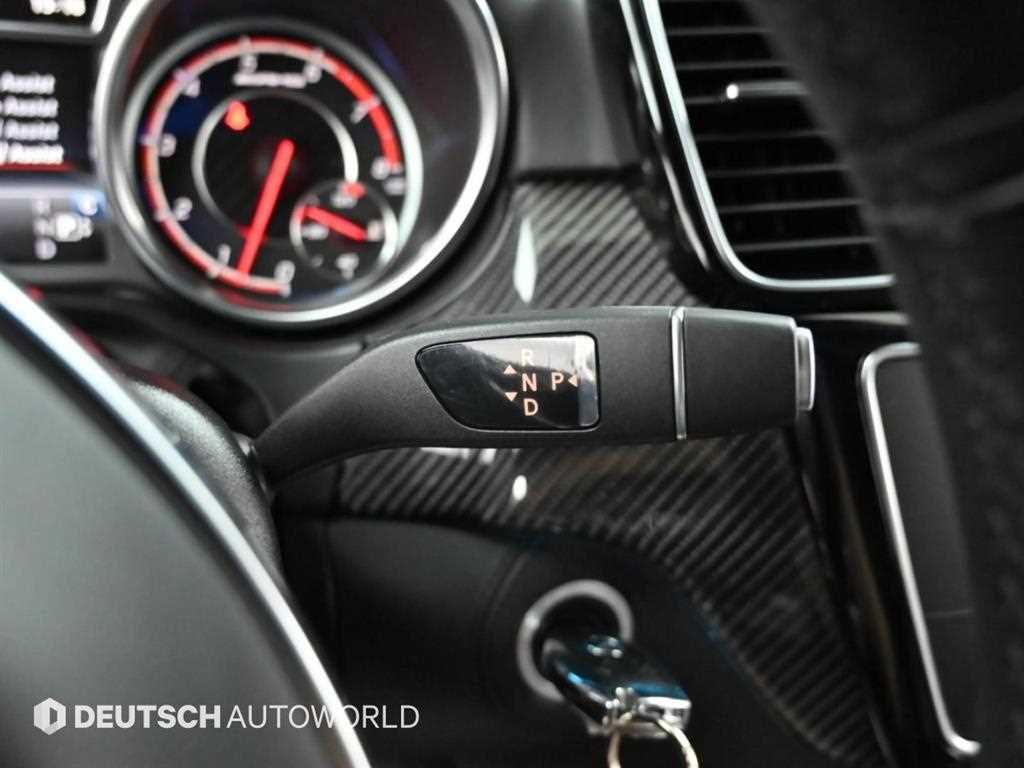 Mercedes-Benz GLE-Class — photo 07
