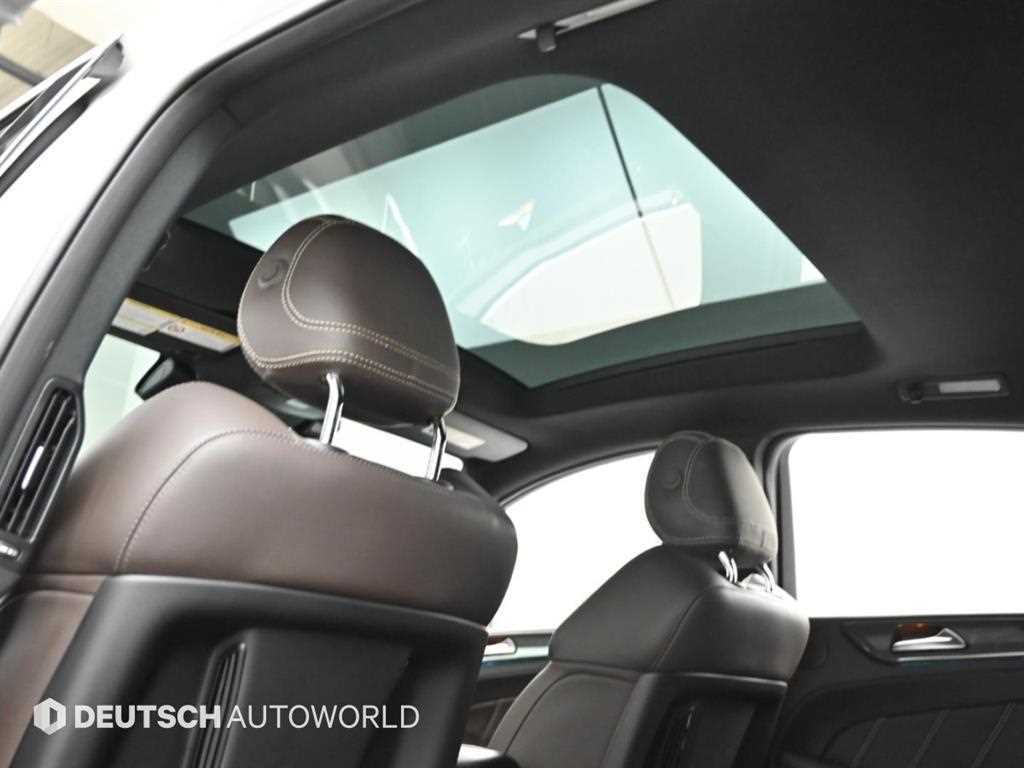 Mercedes-Benz GLE-Class — photo 17