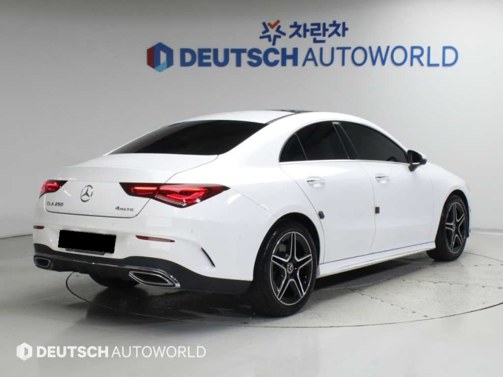 Mercedes-Benz CLA-Class — photo 04