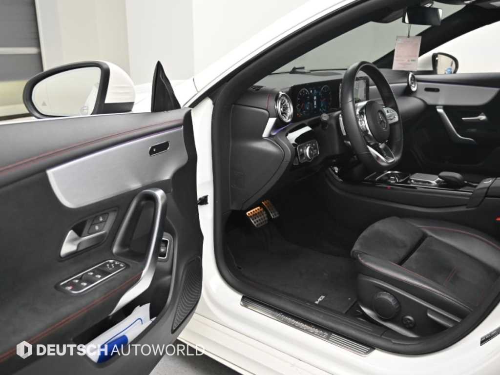 Mercedes-Benz CLA-Class — photo 11