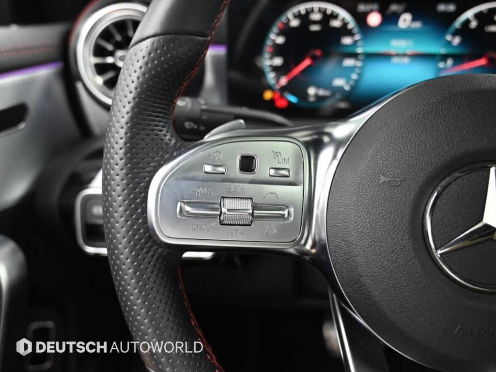 Mercedes-Benz CLA-Class — photo 14