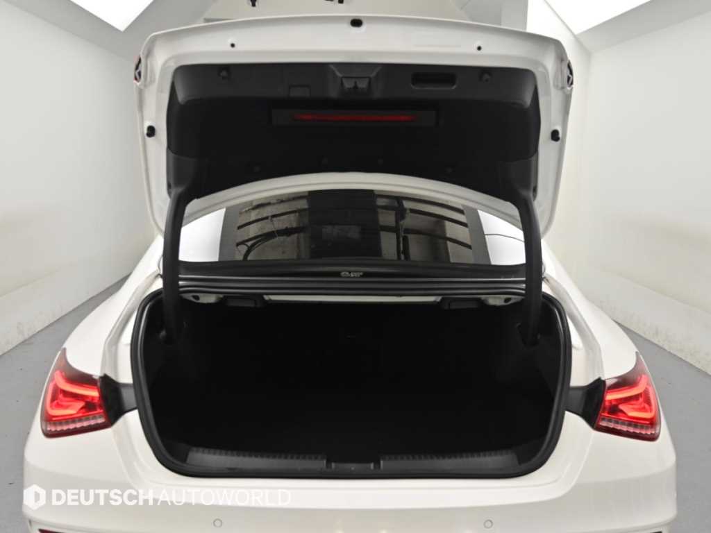 Mercedes-Benz CLA-Class — photo 18
