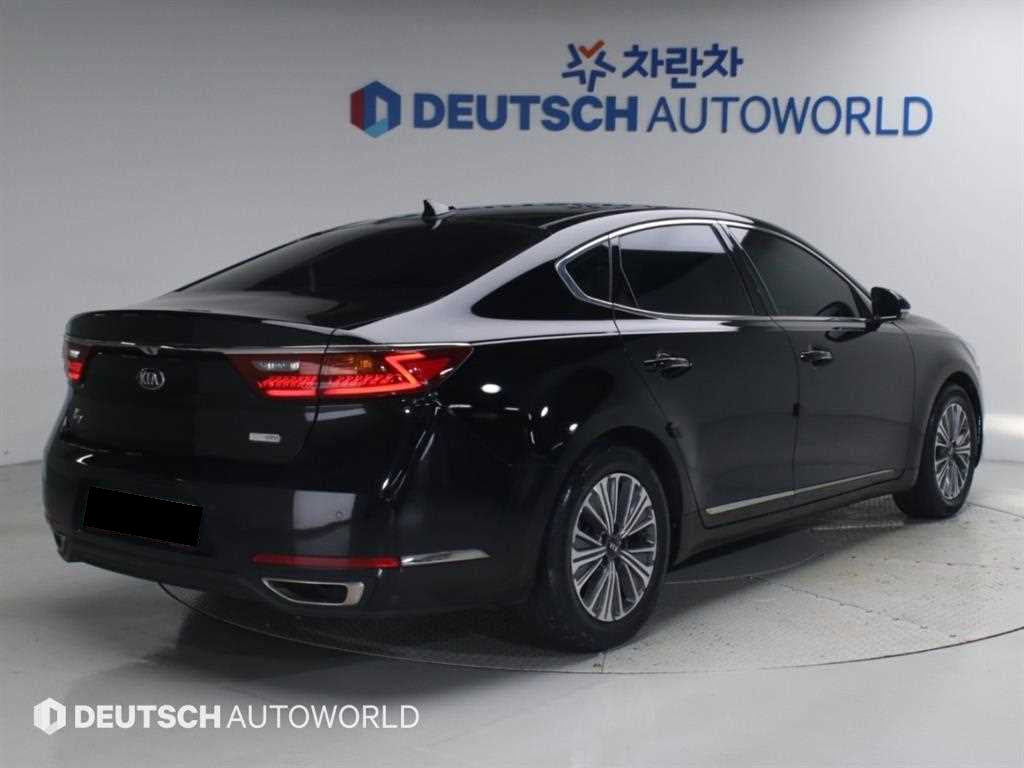 Kia K7 — photo 04