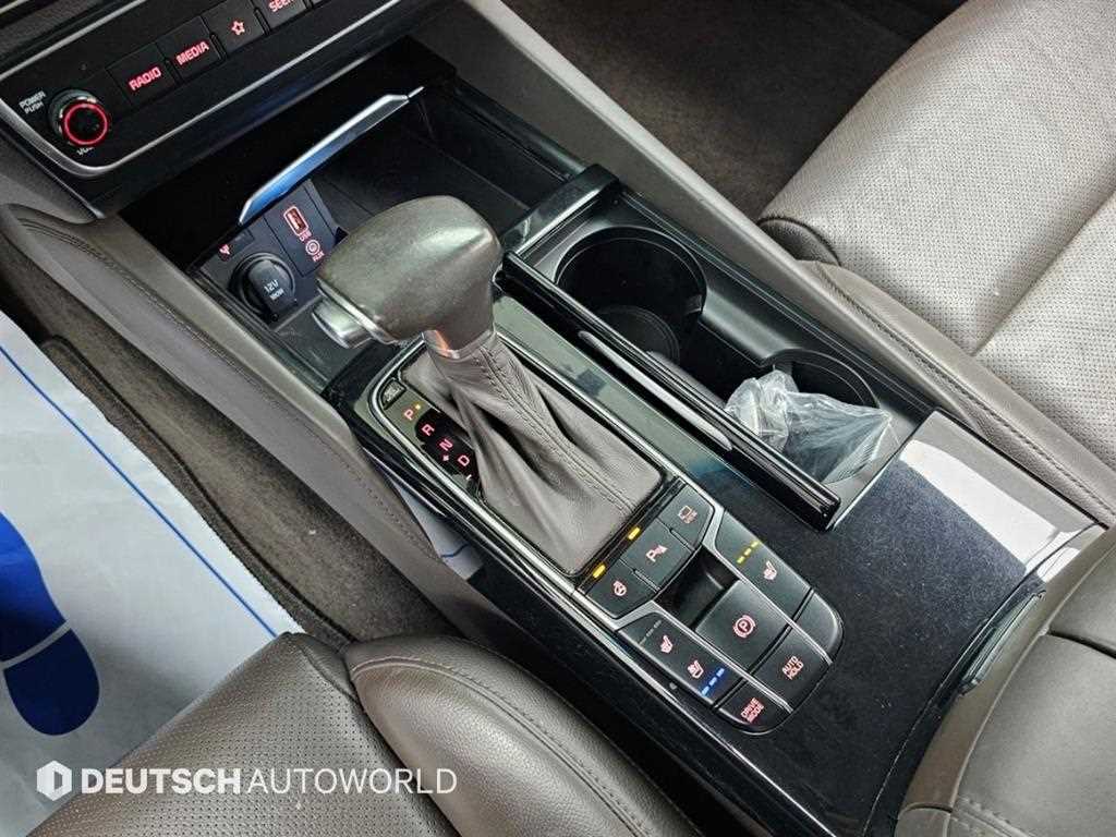 Kia K7 — photo 07