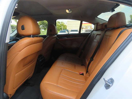 BMW 5-Series — photo 07