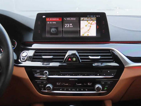 BMW 5-Series — photo 12