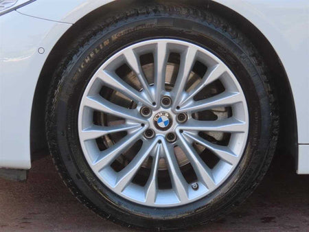 BMW 5-Series — photo 20