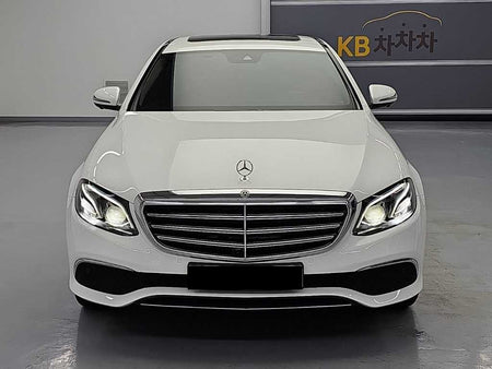 Mercedes-Benz E-Class — photo 01