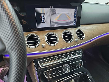 Mercedes-Benz E-Class — photo 10