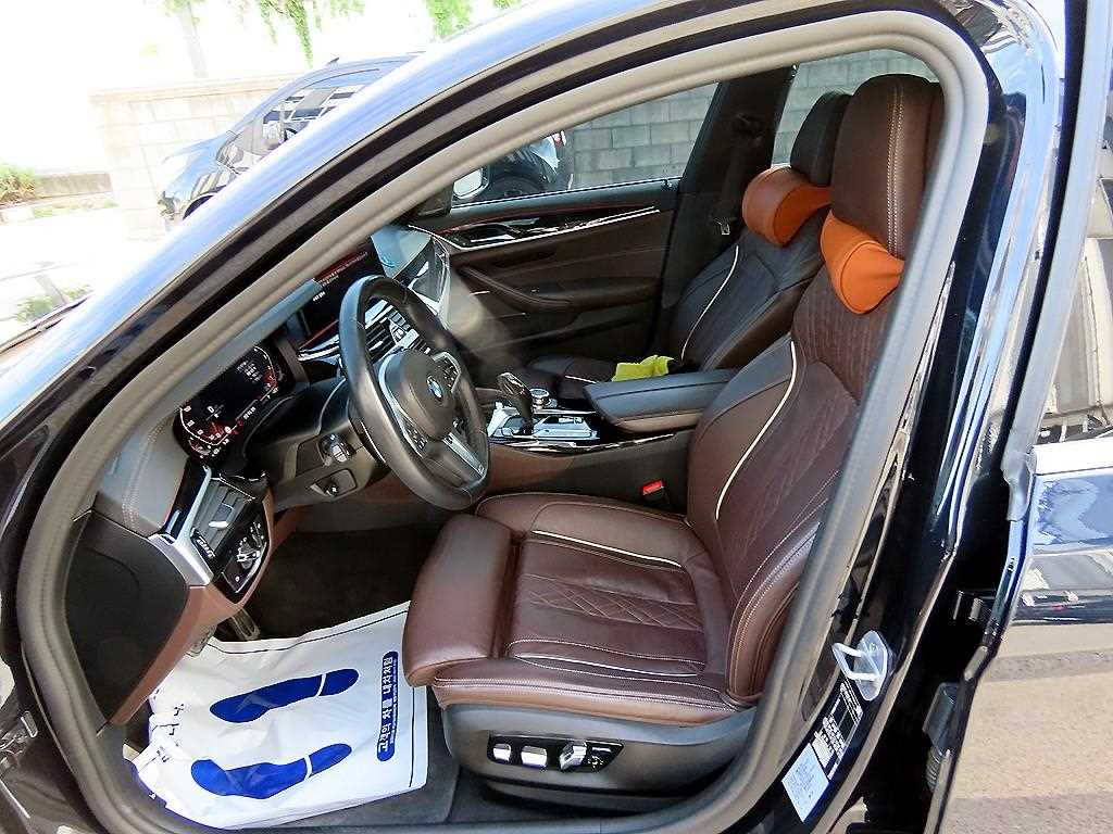 BMW 5-Series — photo 05