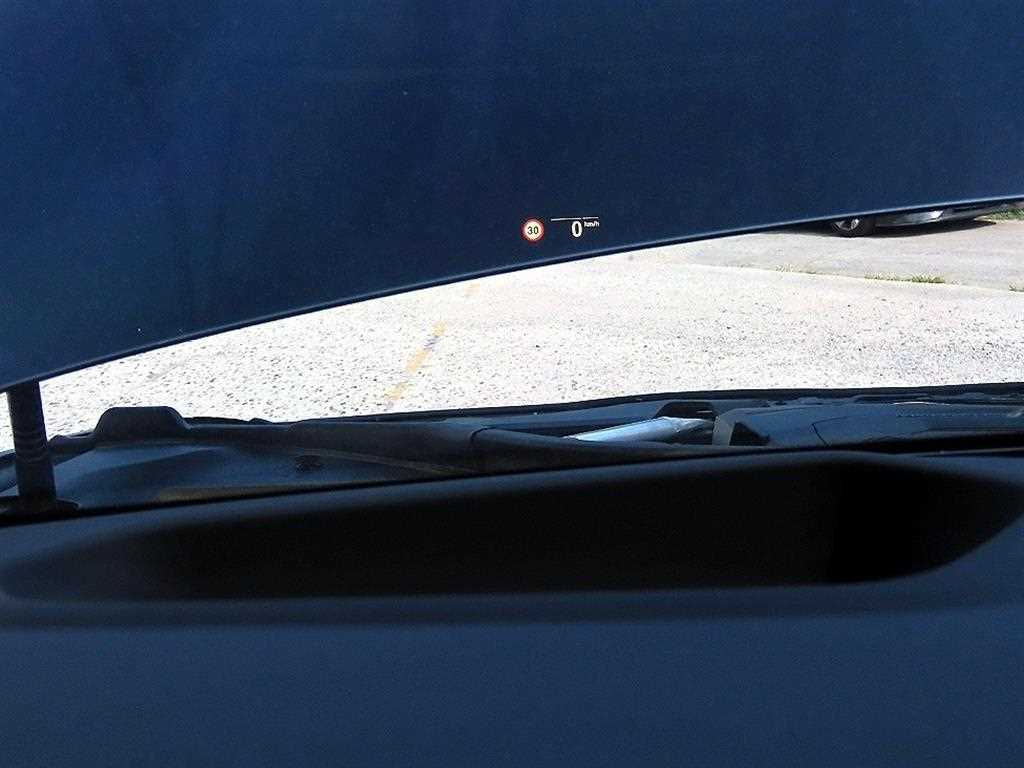 BMW 5-Series — photo 10