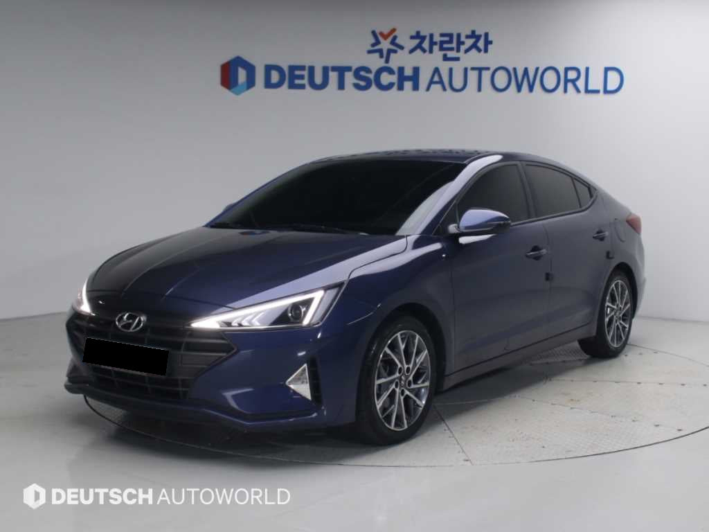 Hyundai Avante — photo 01