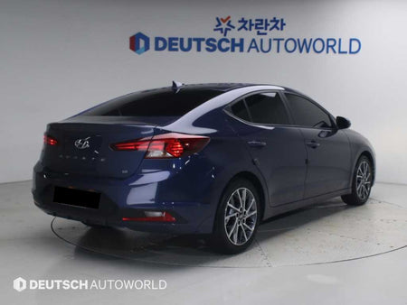 Hyundai Avante — photo 02