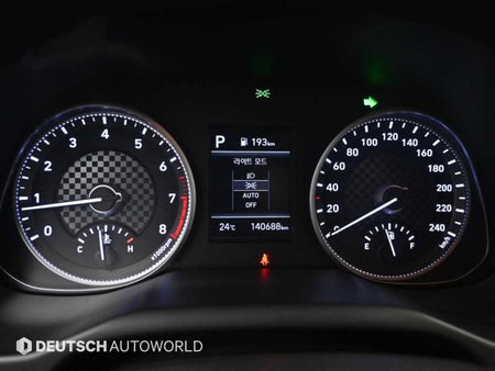 Hyundai Avante — photo 08