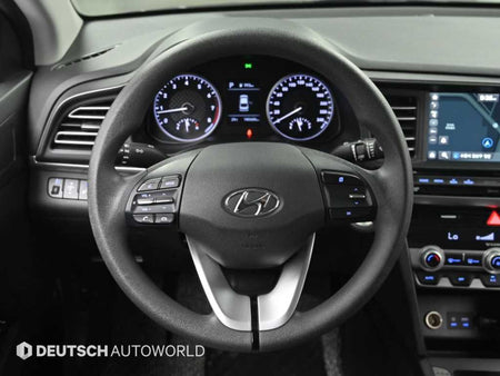 Hyundai Avante — photo 13