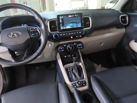 Hyundai Venue — photo 16