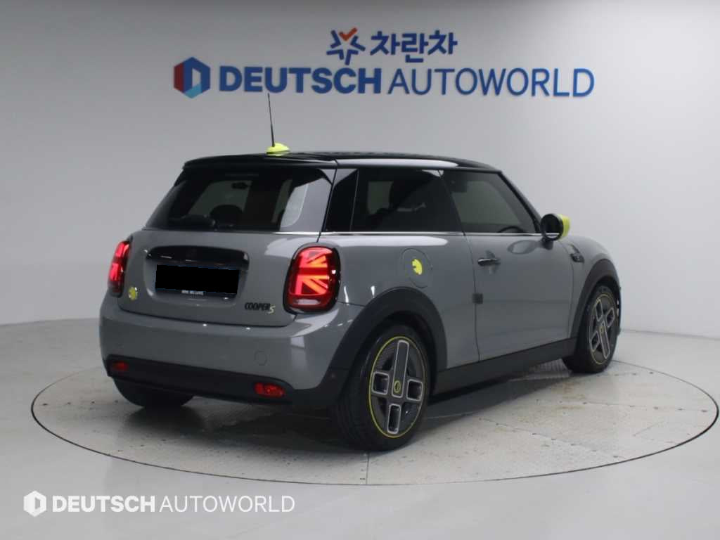 Mini Cooper — photo 02