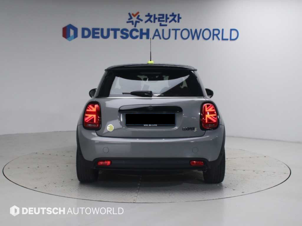 Mini Cooper — photo 04