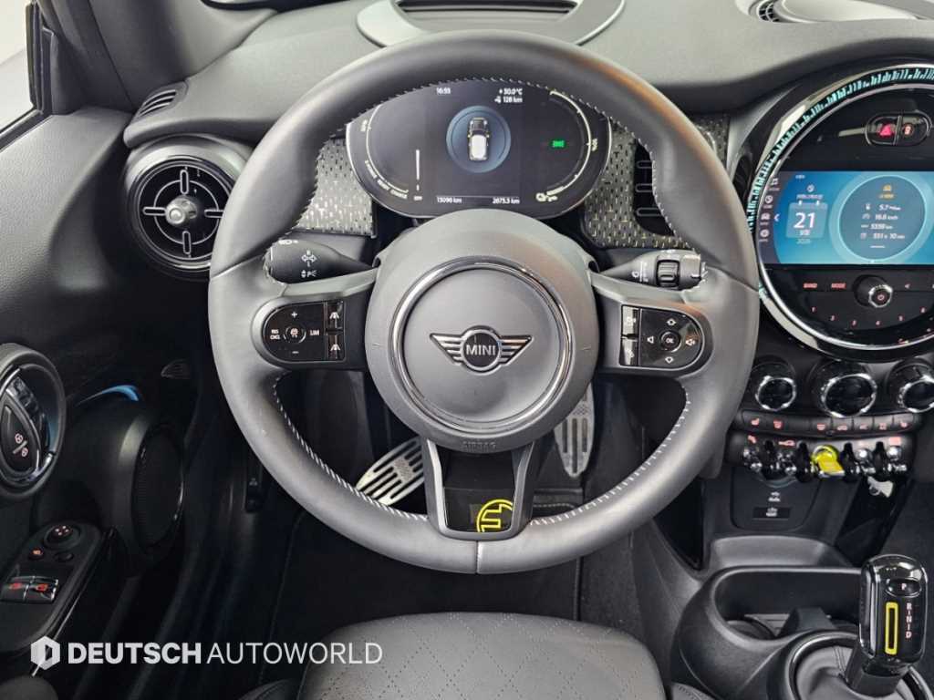 Mini Cooper — photo 13