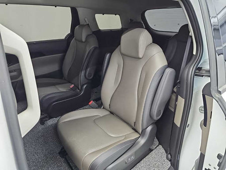 Kia Carnival — photo 12