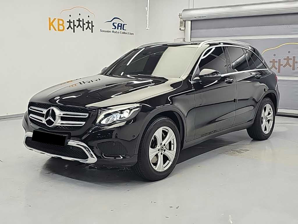 Mercedes-Benz GLC-Class — photo 01