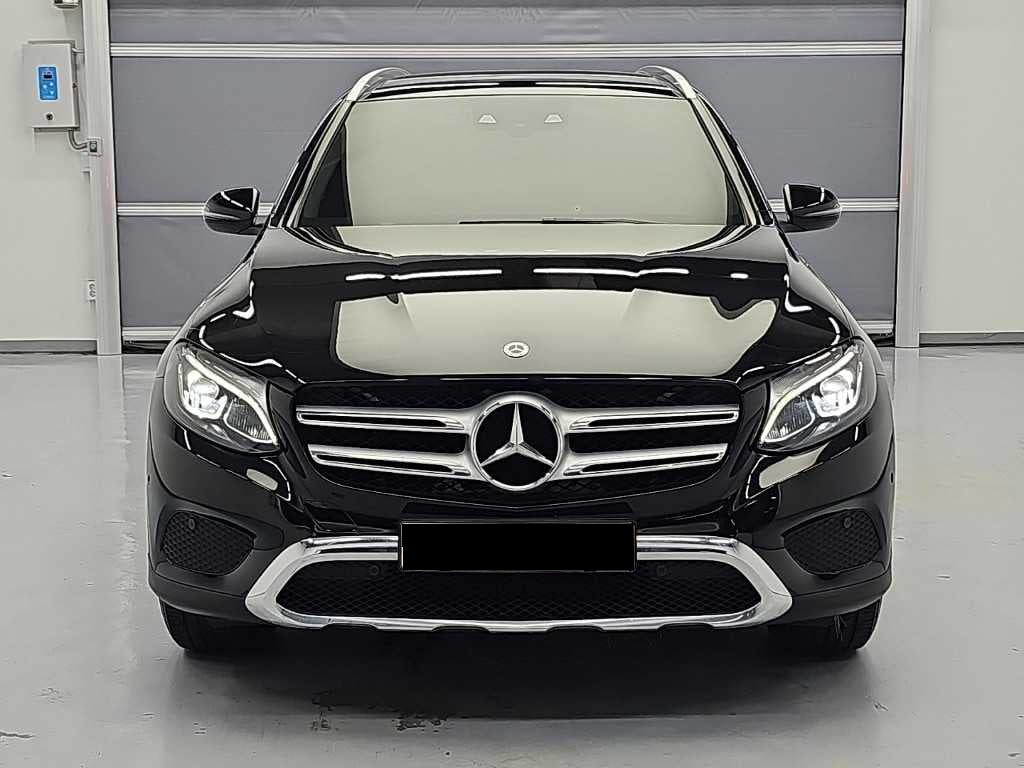 Mercedes-Benz GLC-Class — photo 02