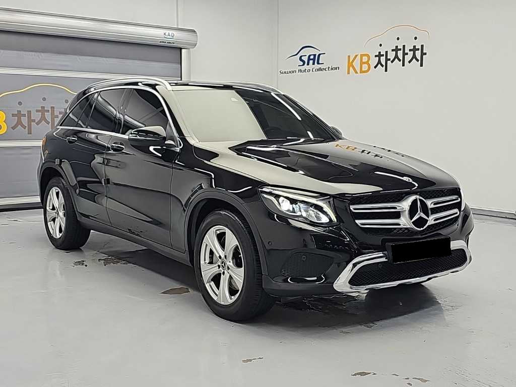Mercedes-Benz GLC-Class — photo 04