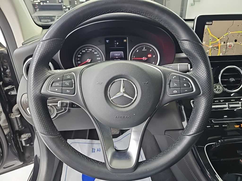 Mercedes-Benz GLC-Class — photo 09
