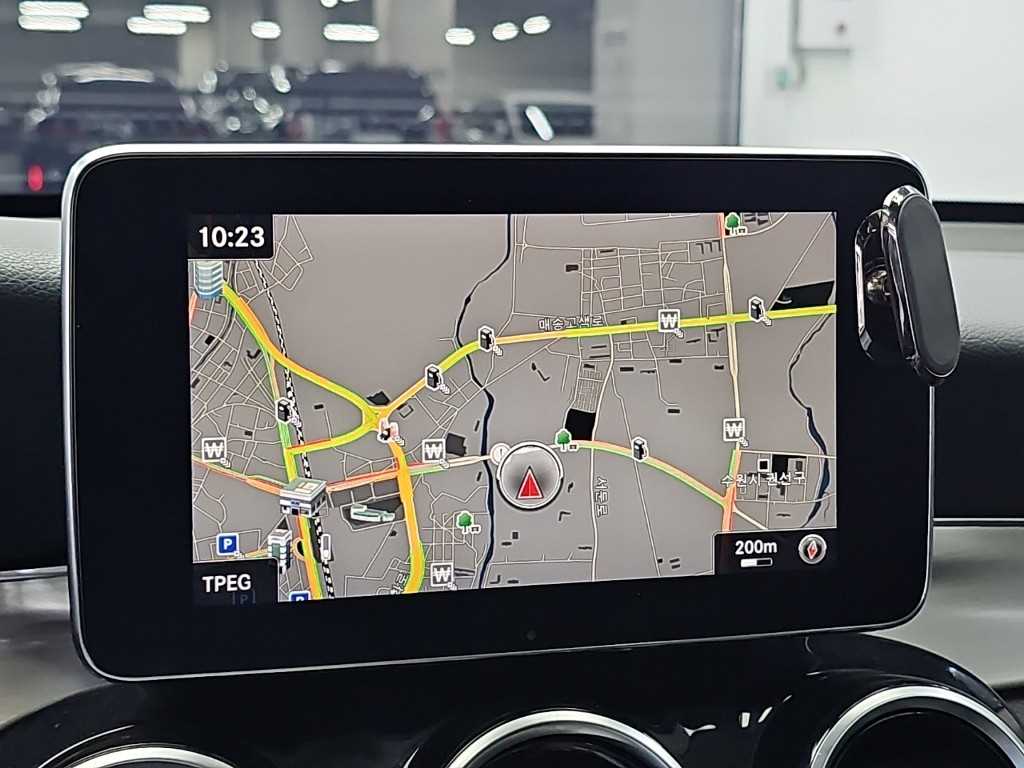 Mercedes-Benz GLC-Class — photo 15
