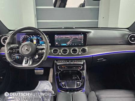 Mercedes-Benz E-Class — photo 07