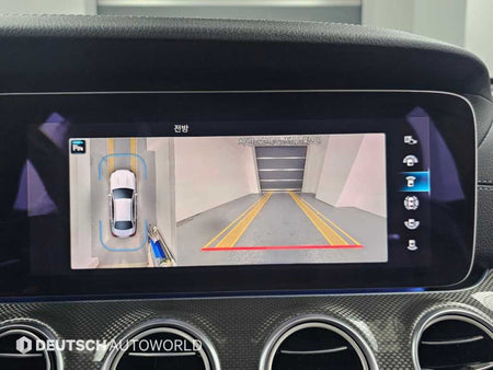 Mercedes-Benz E-Class — photo 15