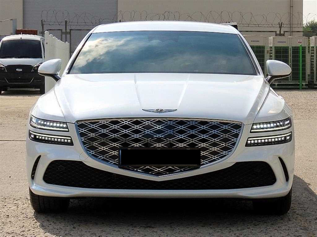 Genesis G80 — photo 01