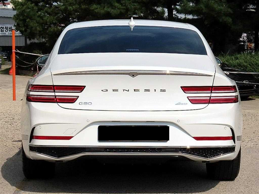 Genesis G80 — photo 04