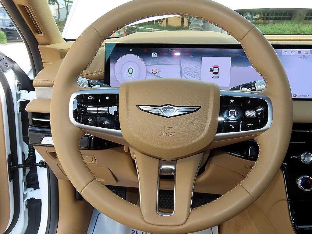 Genesis G80 — photo 08