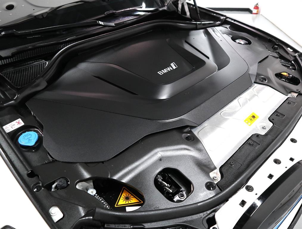 BMW iX3 — photo 06