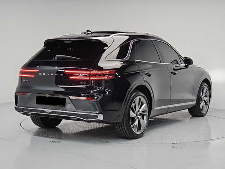 Genesis GV70 — photo 04