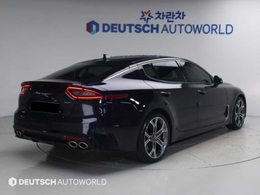 Kia Stinger — photo 03