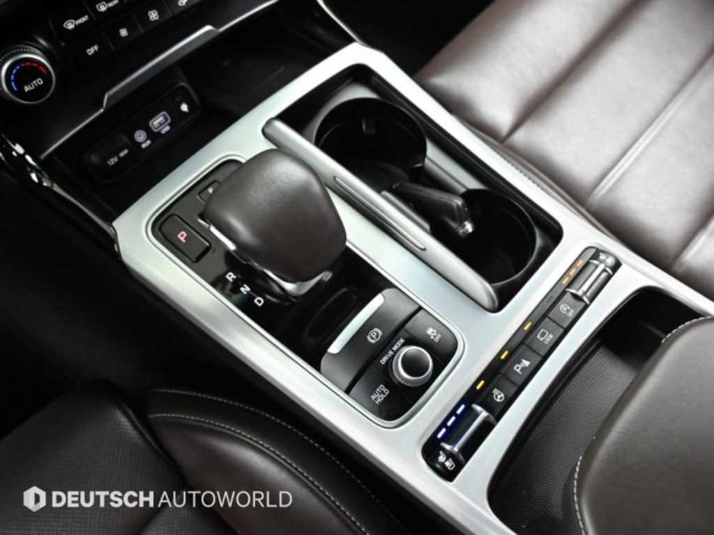 Kia Stinger — photo 09