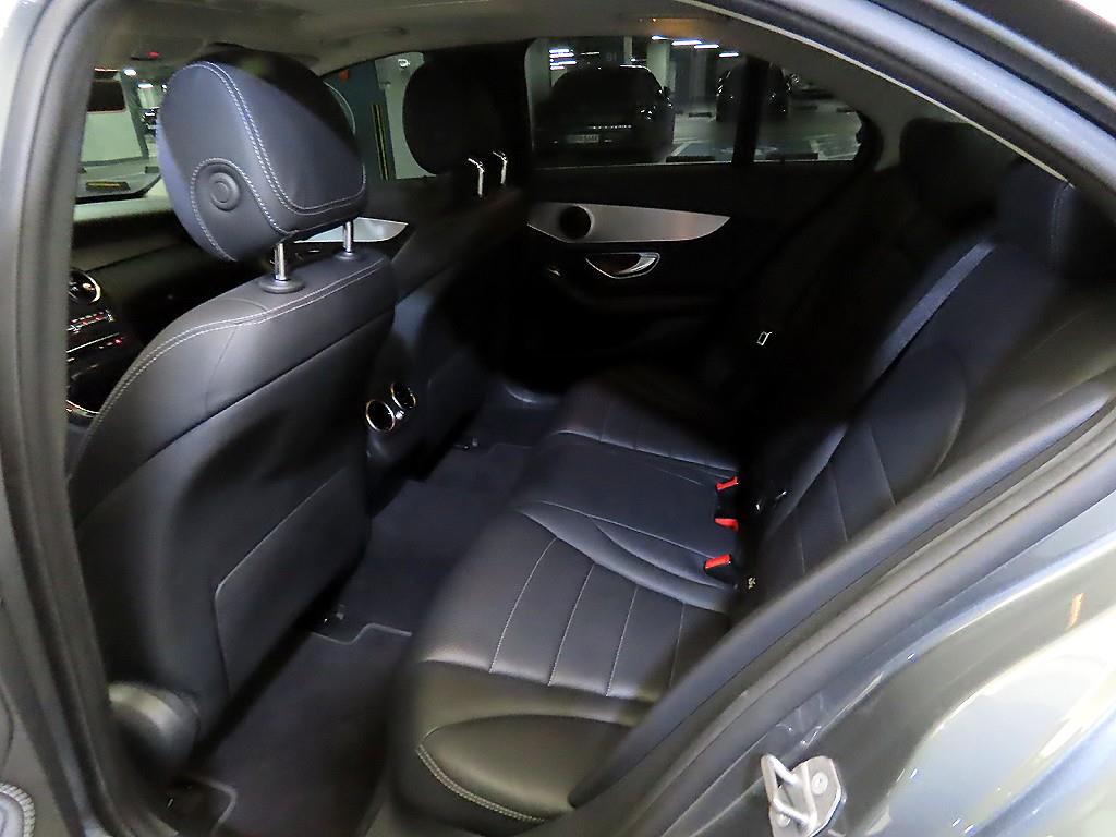 Mercedes-Benz C-Class — photo 07