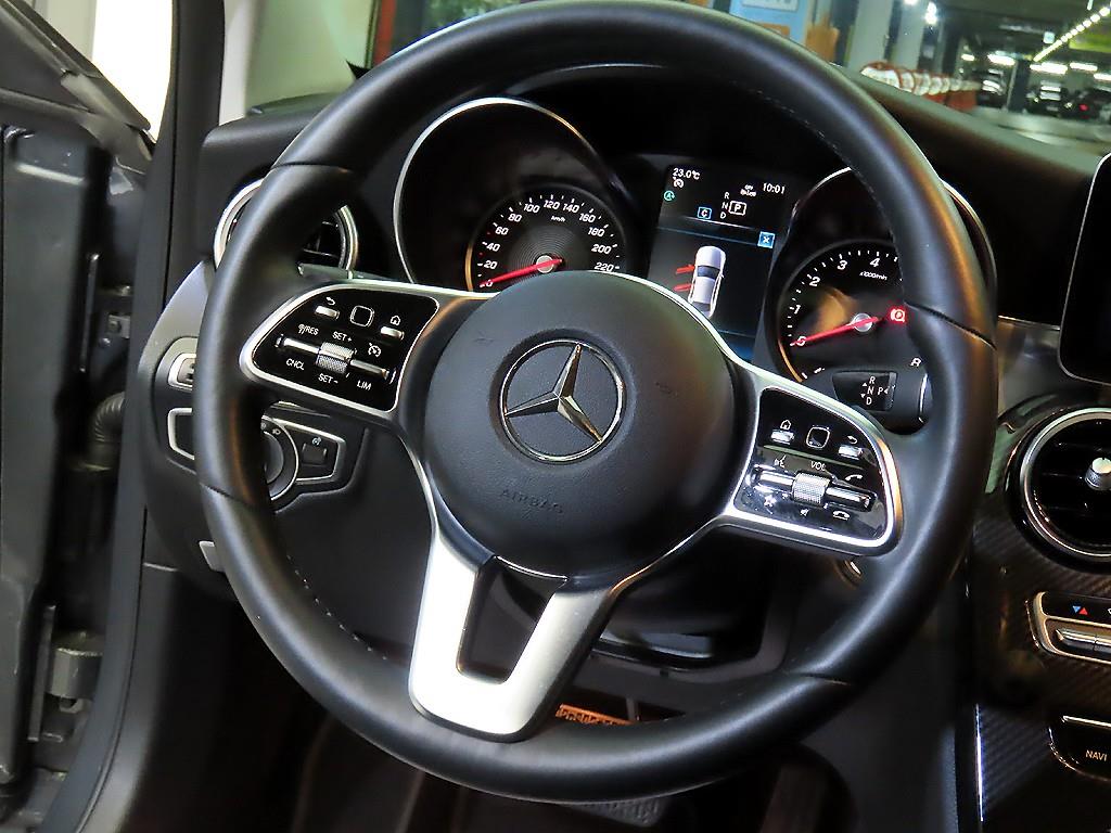 Mercedes-Benz C-Class — photo 08