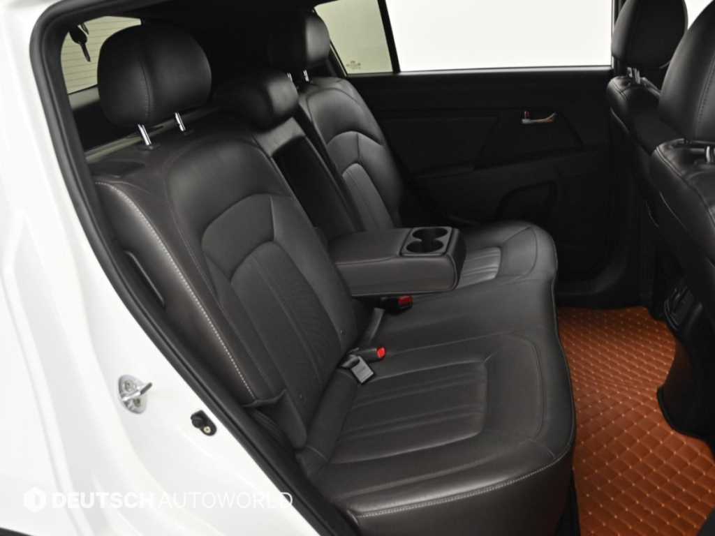 Kia Sportage — photo 12
