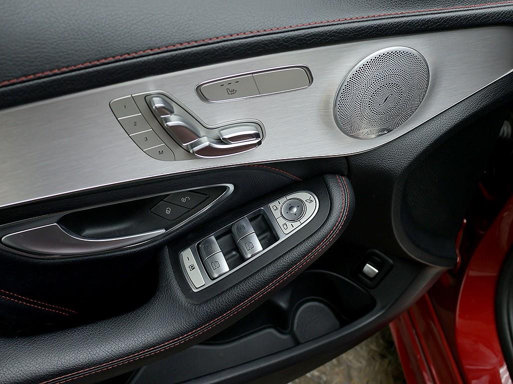 Mercedes-Benz C-Class — photo 13