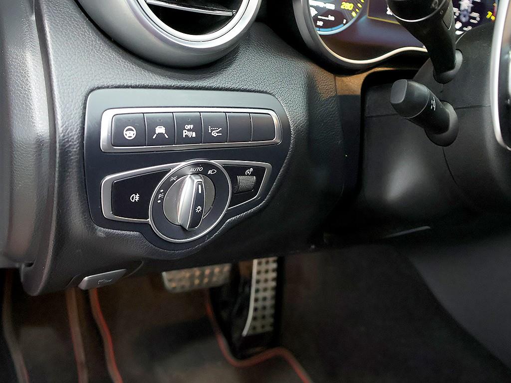Mercedes-Benz C-Class — photo 14