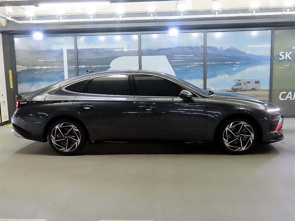 Hyundai Sonata — photo 03