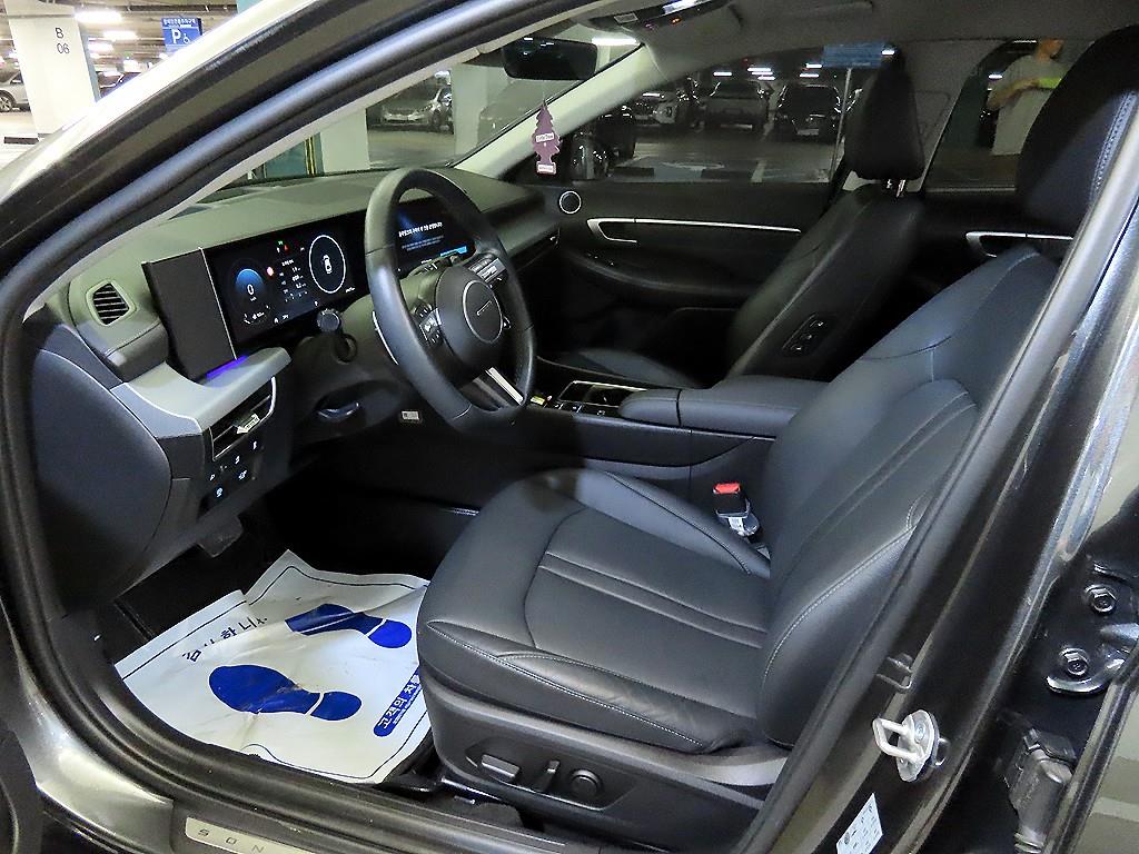 Hyundai Sonata — photo 06