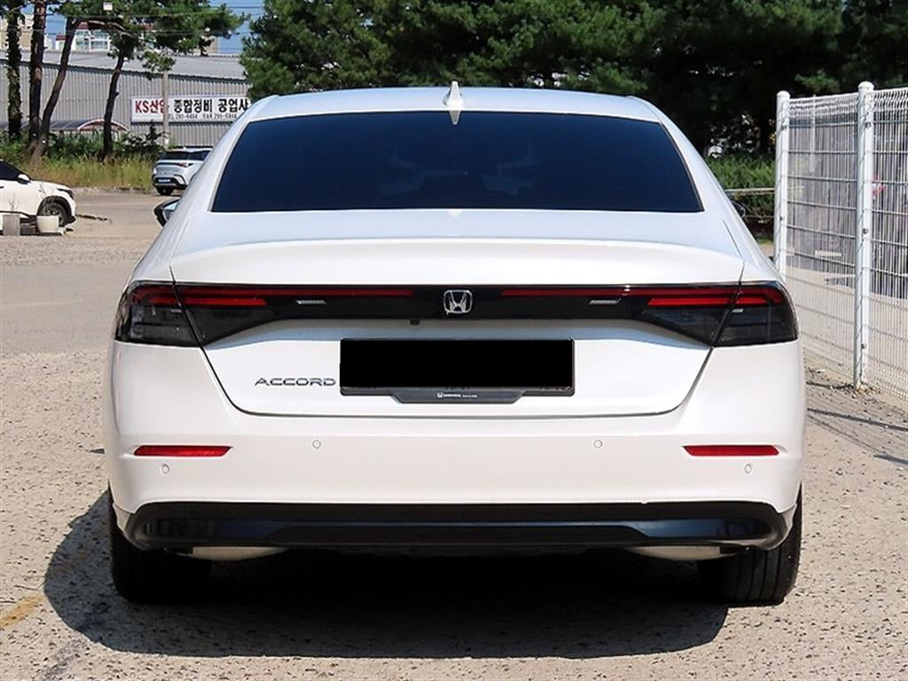 Honda Accord — photo 04