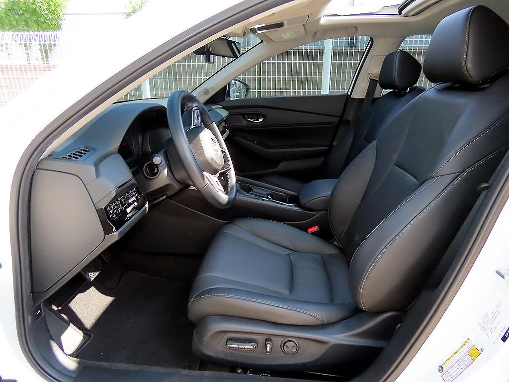 Honda Accord — photo 05
