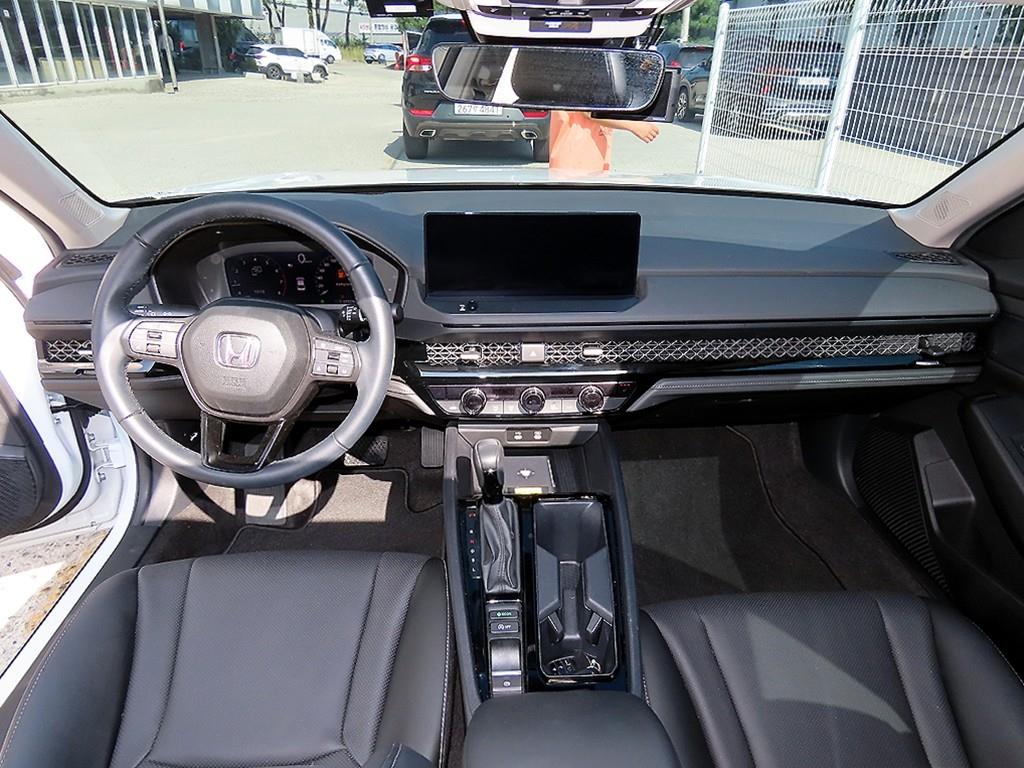Honda Accord — photo 07