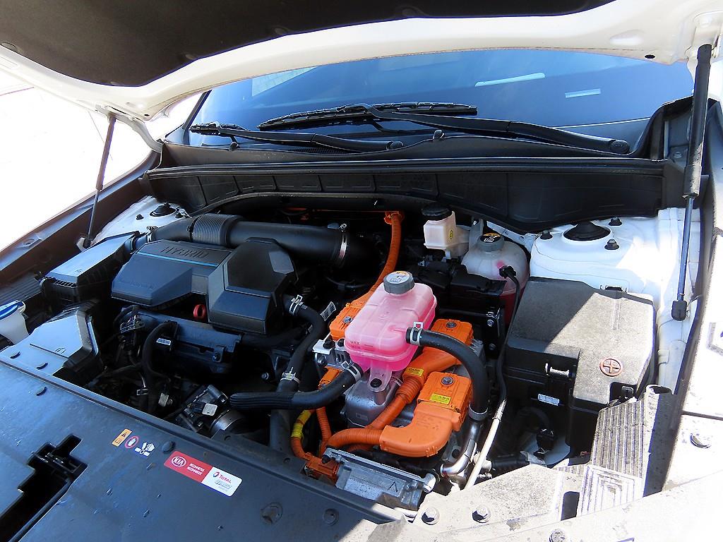Kia Sorento — photo 19