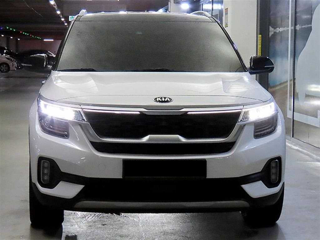 Kia Seltos — photo 02